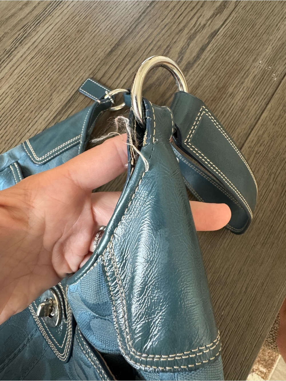 Blue Signature-Pattern Shoulder Bag - Picture 2 of 7